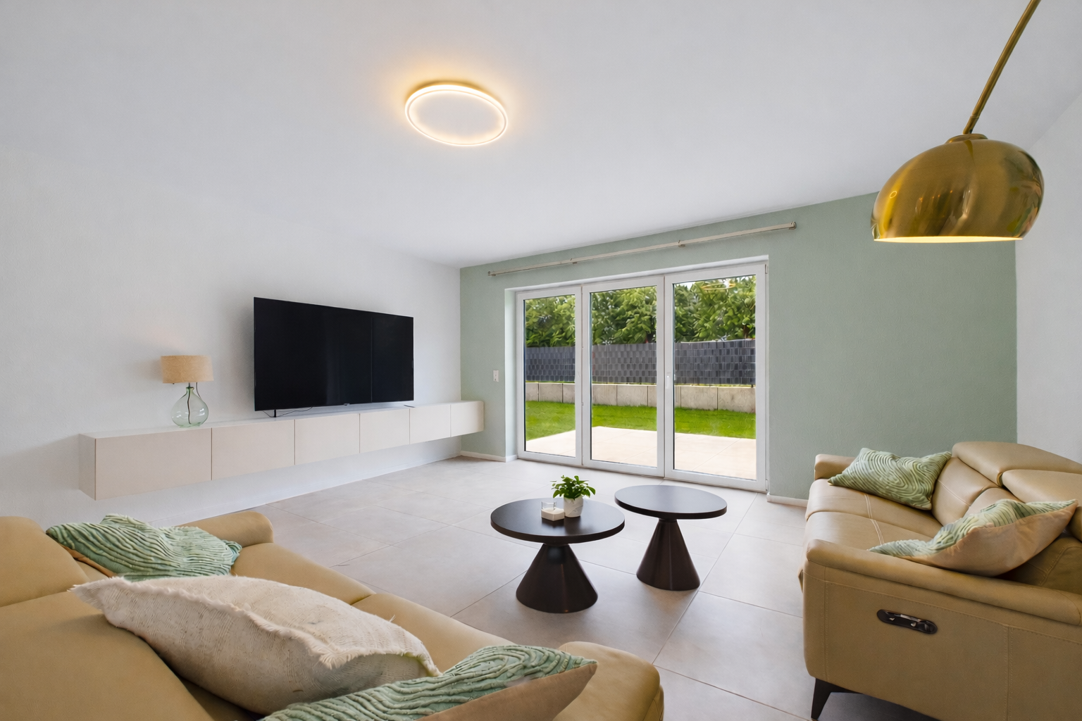 Spacious living room with garden access at TLA Kaiserslautern Sandacker 42